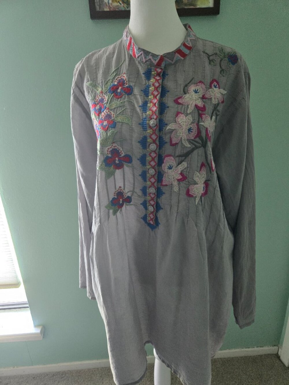 Johnny Was Boho Grey Embroidered Tunic. Size L